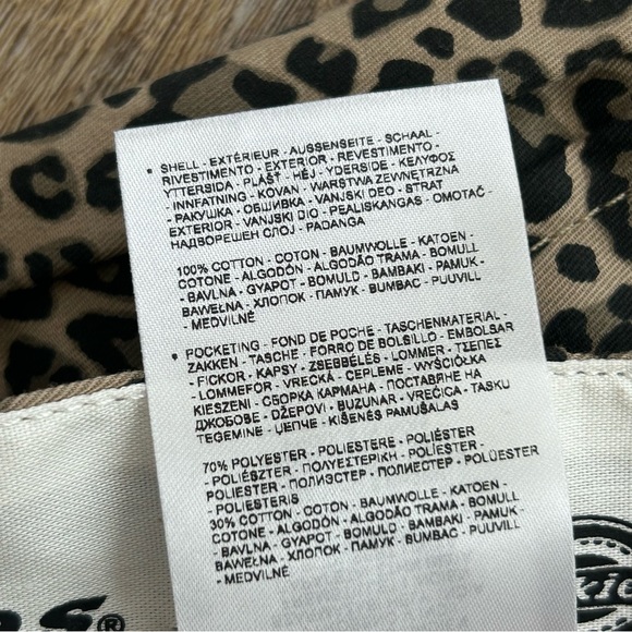 Dickies Men’s Silver Firs Slim Fit Shorts - Picture 9 of 10